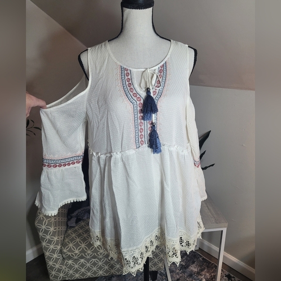 Knox Rose Women's Boho White Cold Shoulder Embroidered Peasant Top Small - Picture 1 of 5